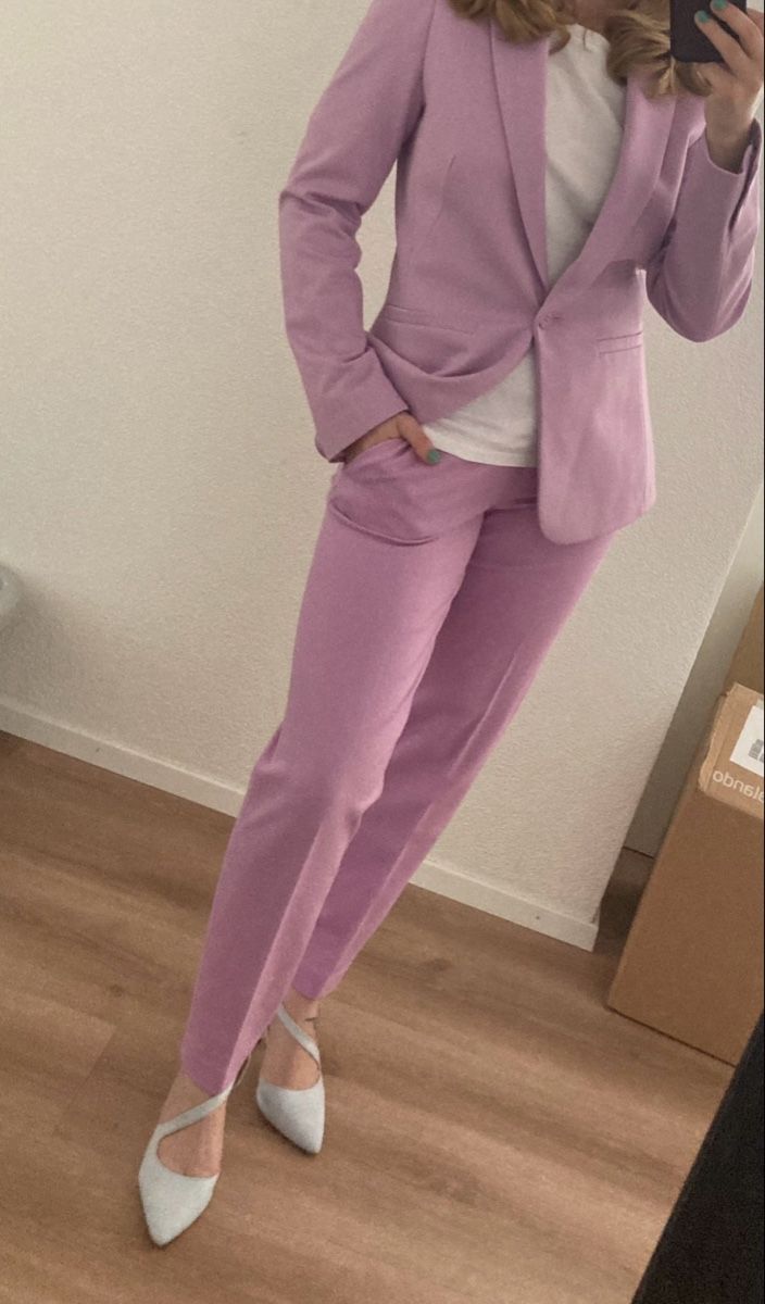 Esprit Completi & Tailleur: Anzug Esprit Flieder – Usato da Ottenbach venduto da simonie