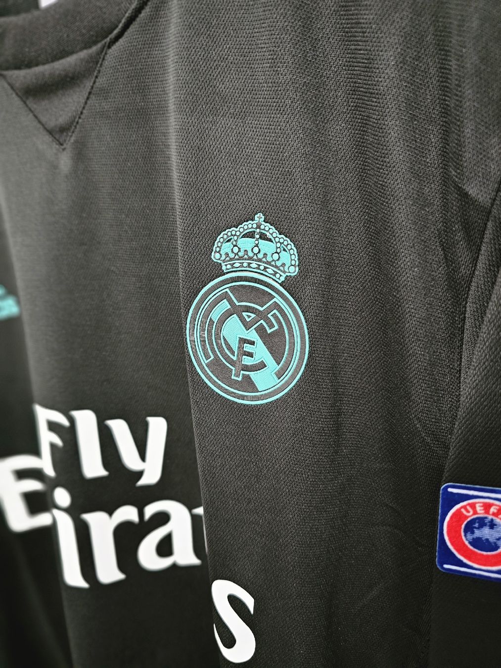 Canottiere & Pantaloni: Real Madrid Spielertrikot 17/18 – Nuovo (secondo la descrizione) da Rickenbach LU venduto da LichterWelt 2
