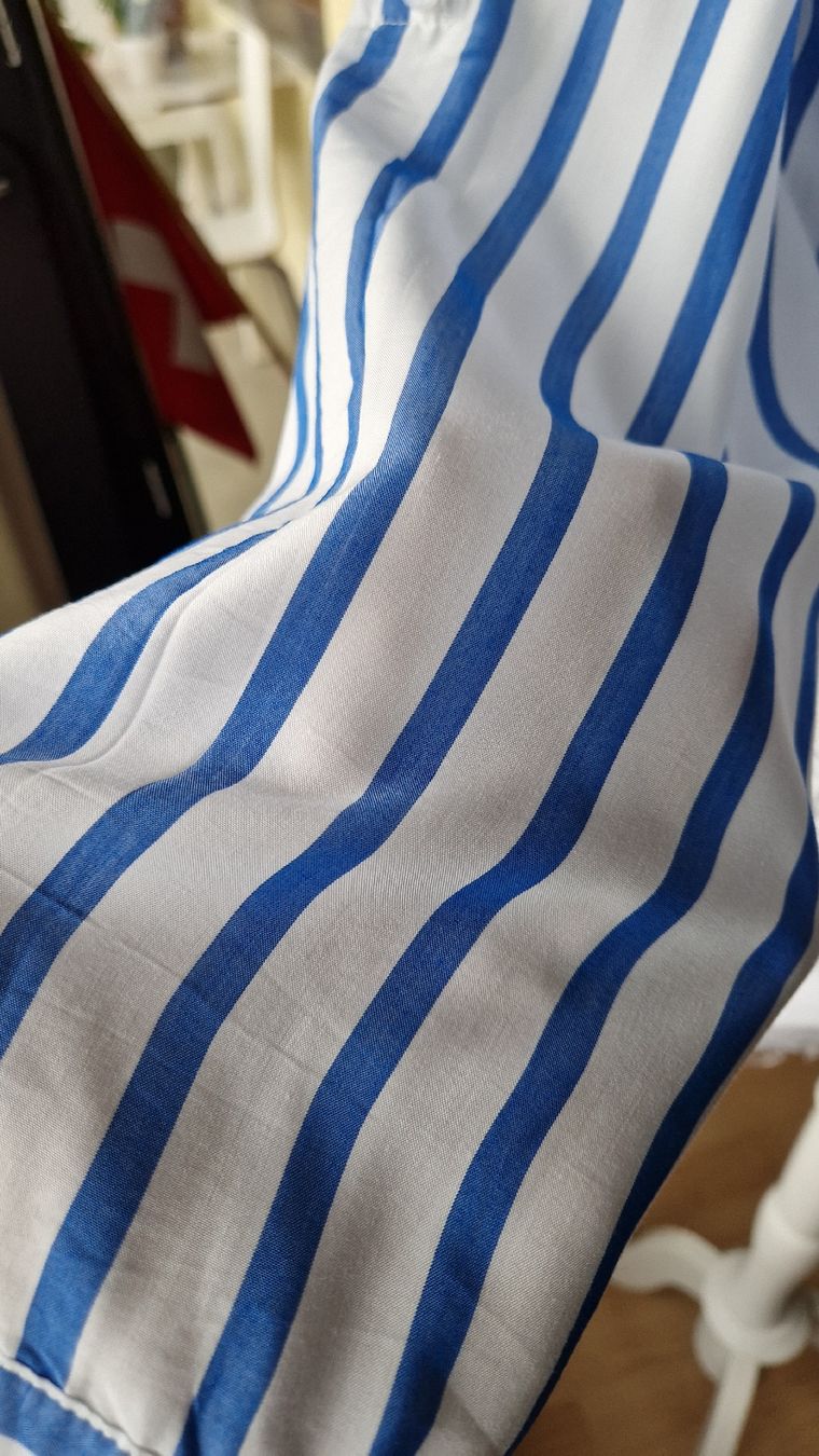 Camicette: Elegant Hails Striped Blouse, Size M, Great Condition. – Usato da Klingnau venduto da fairy.princess 5
