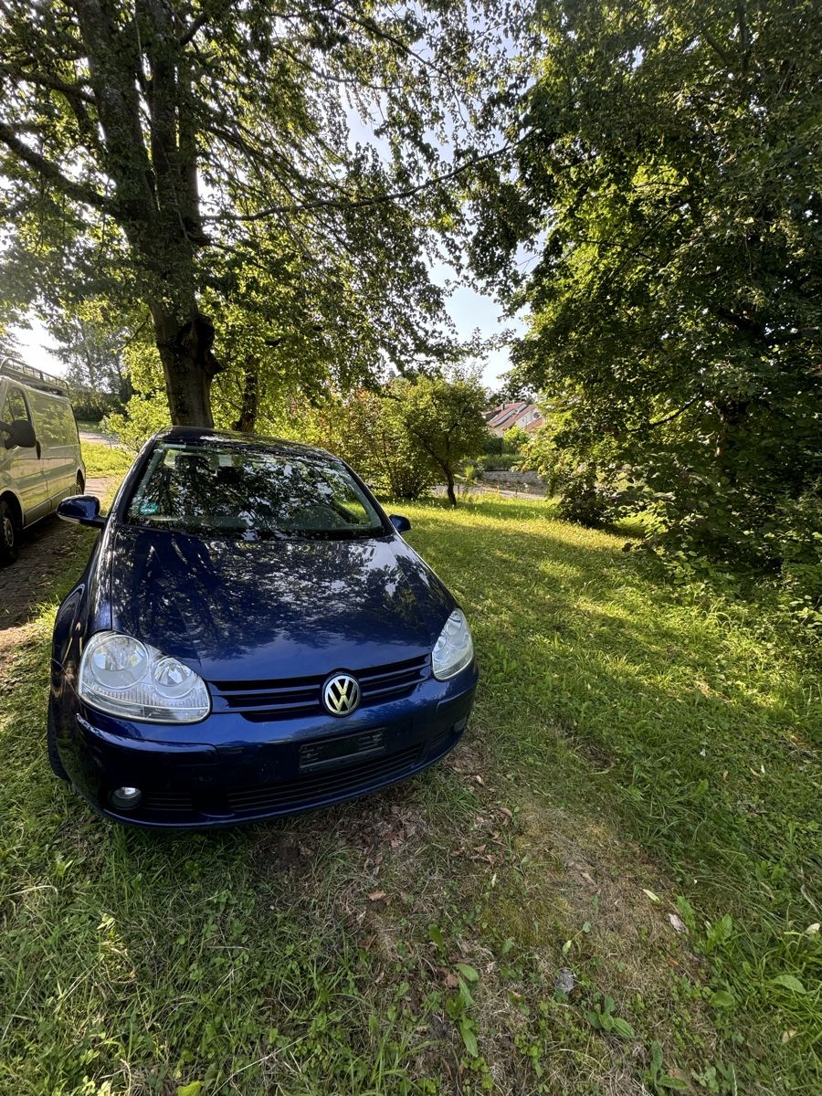 VW Automobili: VW Golf Vl Tour – Usato da Zürich venduto da Sim77 2