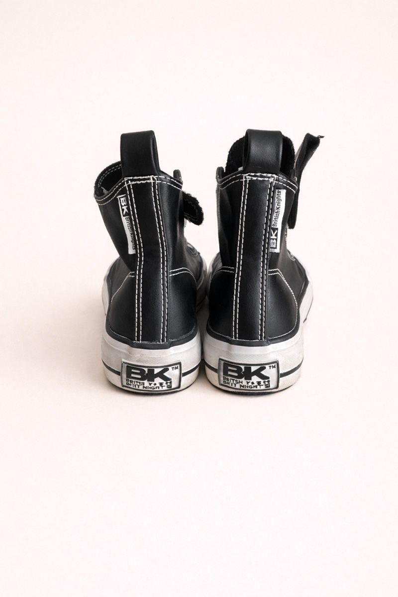 Scarpe per ragazzi: BASKETS MONTANTES BK NOIRES – Usato da Lausanne venduto da mar_6snp 2