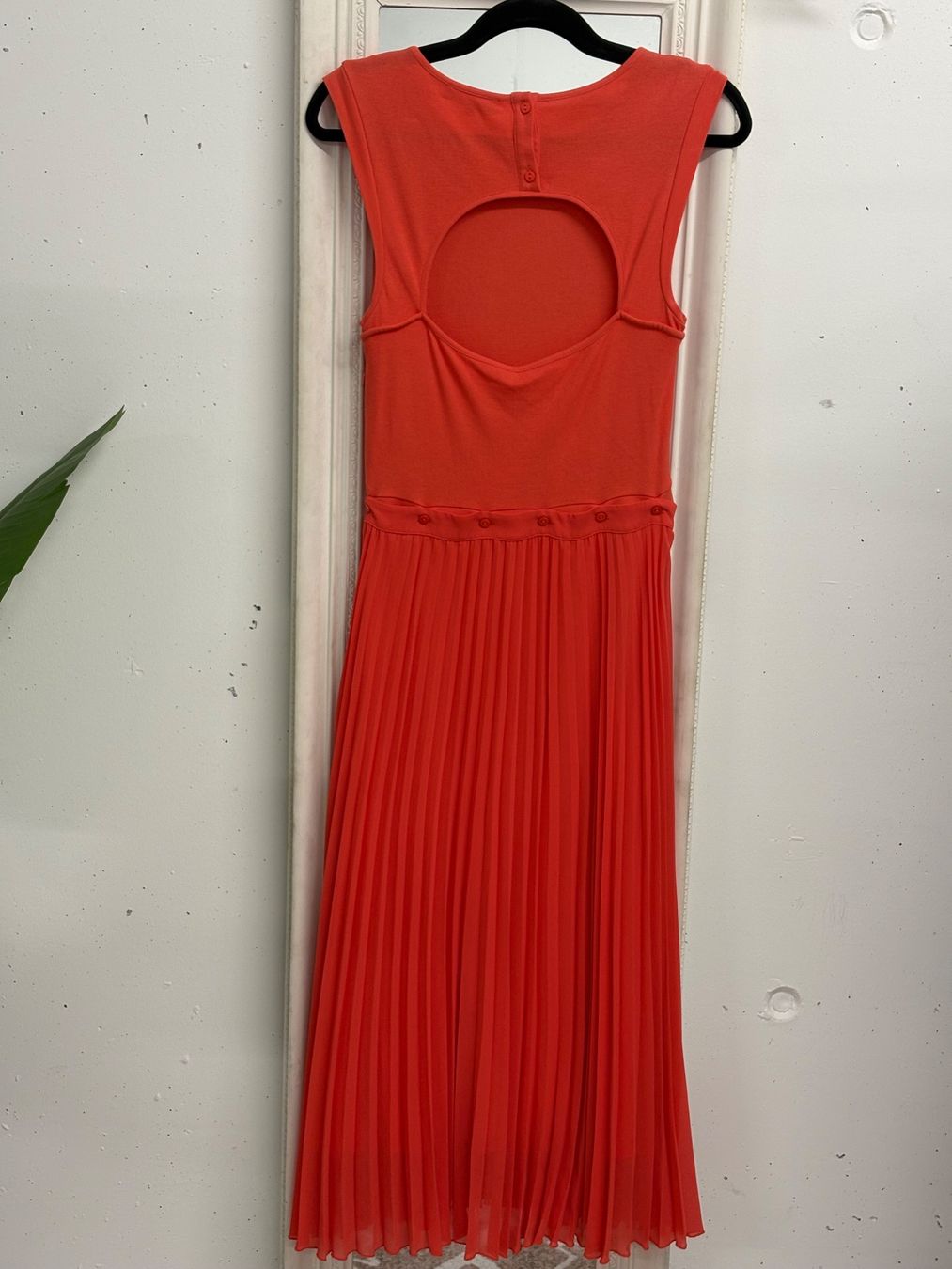 Maje Kleider: Maje orangefarbenes Kleid mit Plissee Gr. 40 Maxikleid – Neu (gemäss Beschreibung) aus Regensdorf von secondchancefashion 3