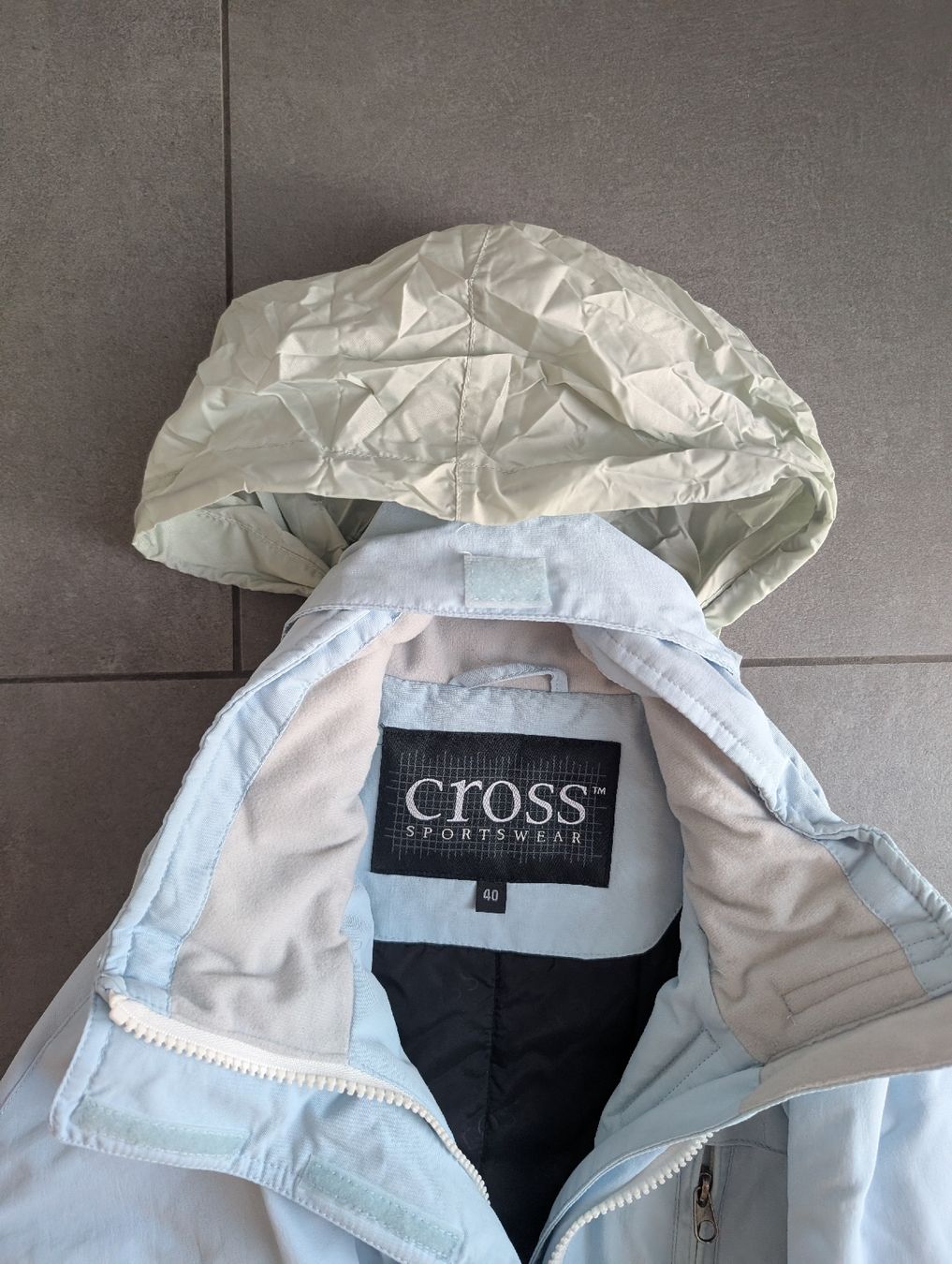 Jacken: Cross Skijacke hellblau Grösse 40 – Gebraucht aus Münchenbuchsee von La_piccola 1