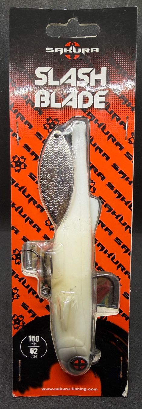 Esche: Sakura Slash Blade 15 cm - Pearl White – Nuovo e nell'imballaggio originale da Widnau venduto da Fishingtackle_Oggy