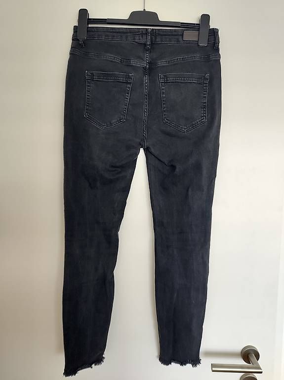 Only Jeans: Jeans Slim taille haute Only taille M – Gebraucht aus Morges von L_6688 3