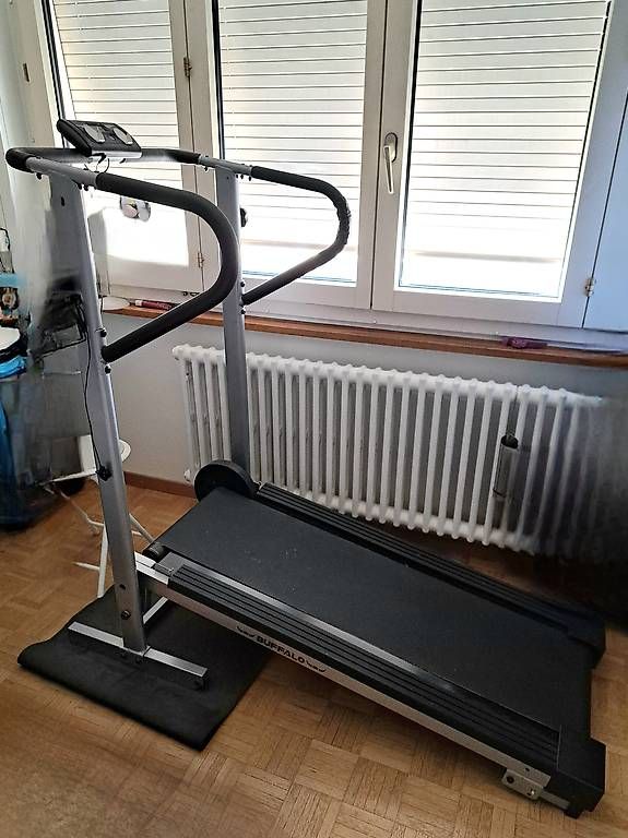 Macchine per carico, silaggio e trasporto: Tapis de course  – Usato da Neuchâtel venduto da sil_6qf6 2