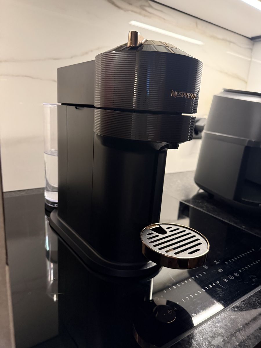 Nespresso Kaffeemaschinen & Espressomaschinen: Nespresso Vertuo Next – Neu (gemäss Beschreibung) aus Uetikon am See von mat_sam 1