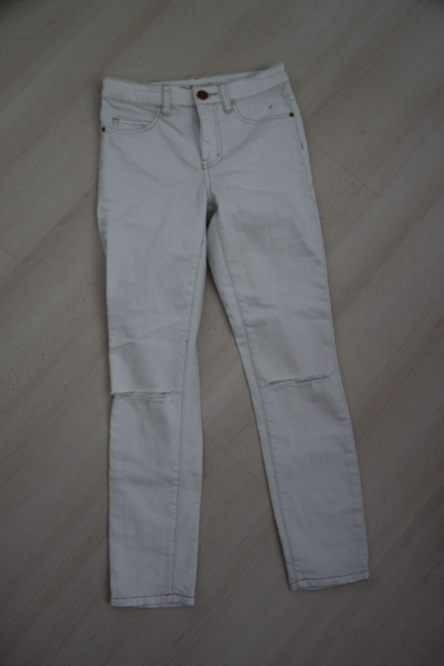 Billabong Pantalons: weisse Jeans Marke Billabong 158 – D'occasion à Walterswil SO par Jerry_maus