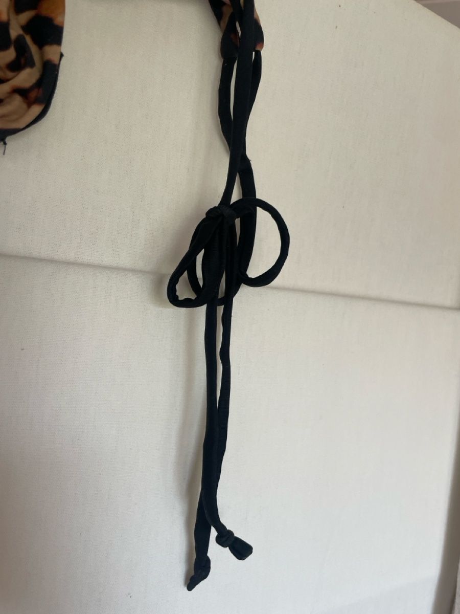 Calzedonia Costumi da bagno & Bikini: ALLES RAUS Bikini Top Leo ohne Polster – Usato da Kloten venduto da simones.thriftshop 3
