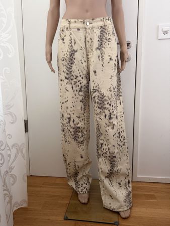 Jeans Hose im speziellen Design, Grösse 38-40