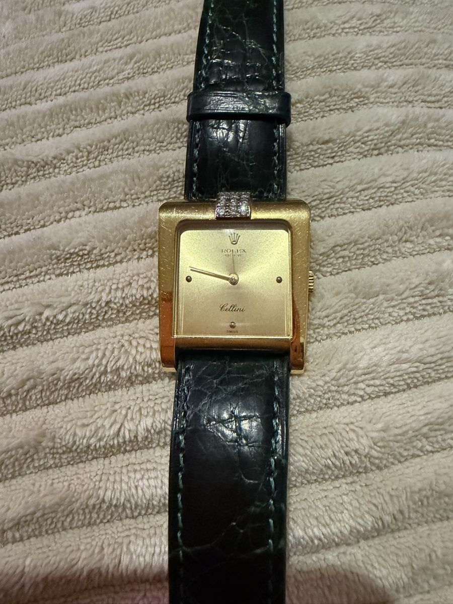 Rolex Montres: Rolex Gold  – D'occasion à Fully par Melvin5 6