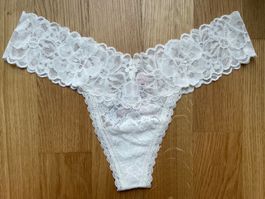 Victoria’s Secret Lace Thong S NEW