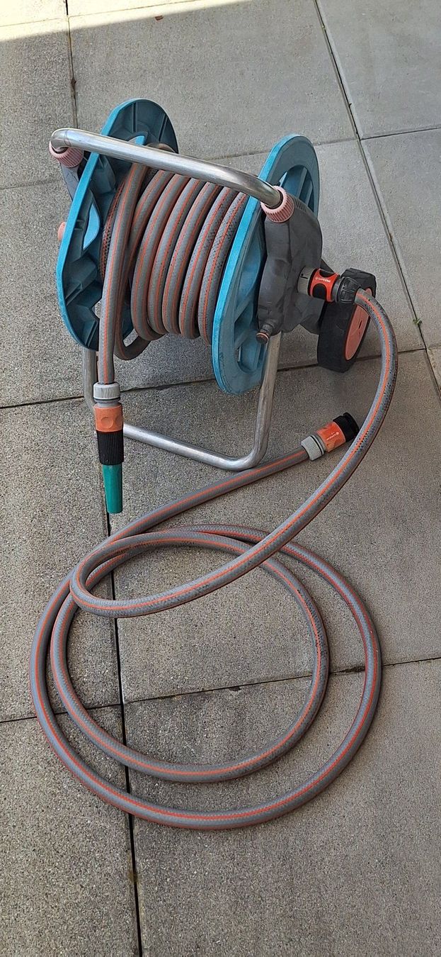 Gardena Tubi & Tubi flessibili: Schlauchwagen Garden – Usato da Gossau SG venduto da Aplamavo