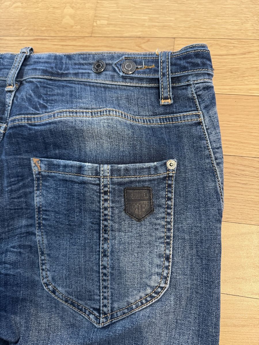 Dsquared2 Jeans: Dsquared2 Jeans gr.44 (32/32) – Nuovo (secondo la descrizione) da Zug venduto da pav_q5f7 5
