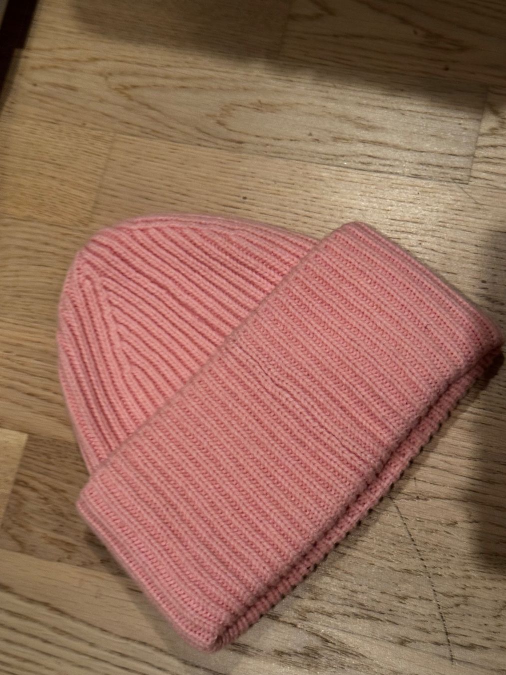 Hüte, Mützen & Caps: Acne Studios Beanie in Pink – Gebraucht aus Meilen von Emma_321 3