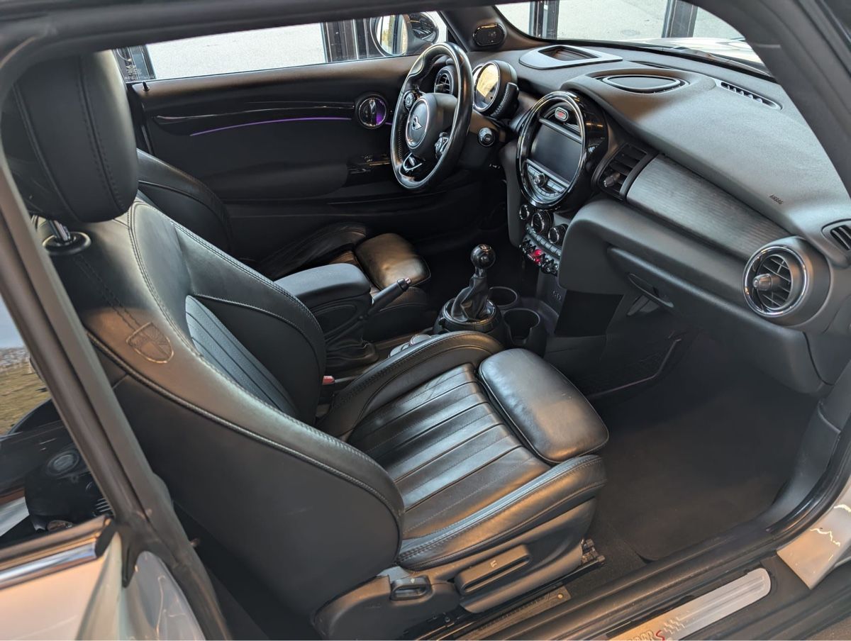 Mini Autos: MINI Cooper S (2017) mit 87'000 km in top Zustand – Gebraucht aus Spiez von Rodi00 3