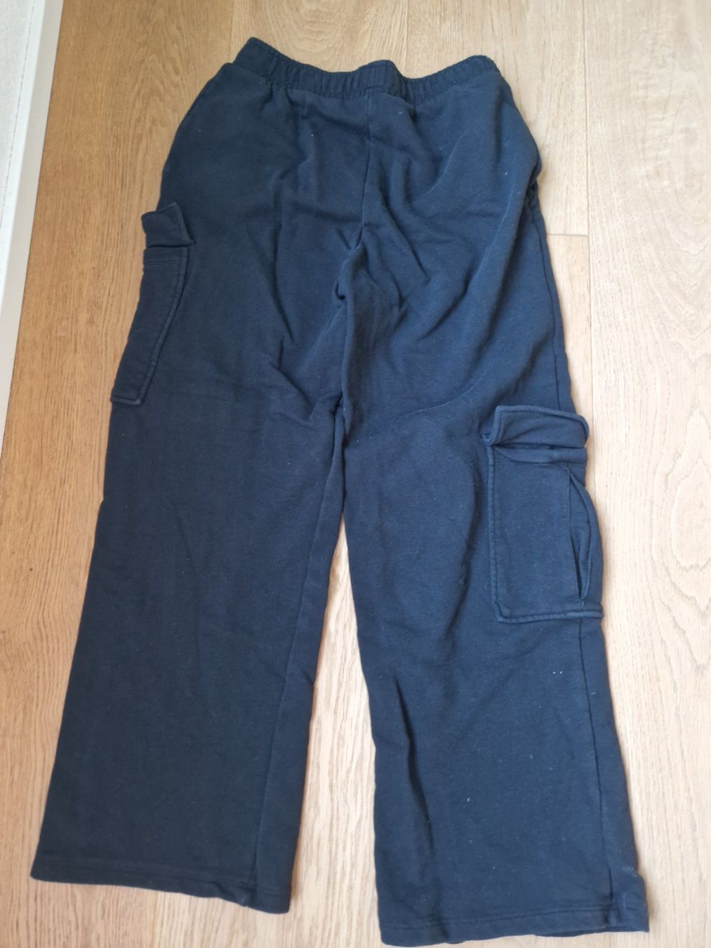 Zara Pantaloni: Zara Hose, Grösse M, Cargo, Baumwolle, Schwarz – Usato da Erlinsbach SO venduto da ULIKH 1