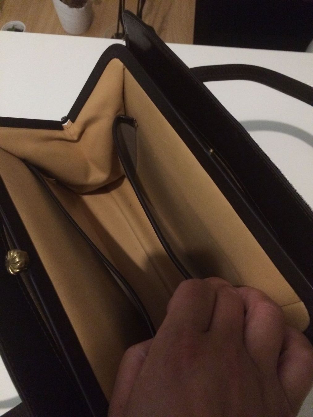 Borse da donna: Schöne Leder Damenhandtasche – Usato da Buchrain venduto da Sisi83 7