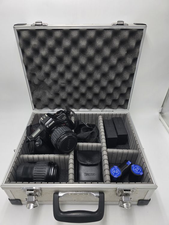 Canon EOS 1000D argentique en kit complet, objectif & flash (D'occasion ...