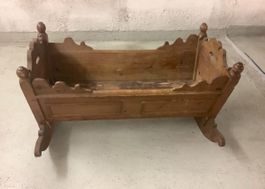 Antike Holzwiege, sehr alt, 96x66x56cm, tolles Dekor!