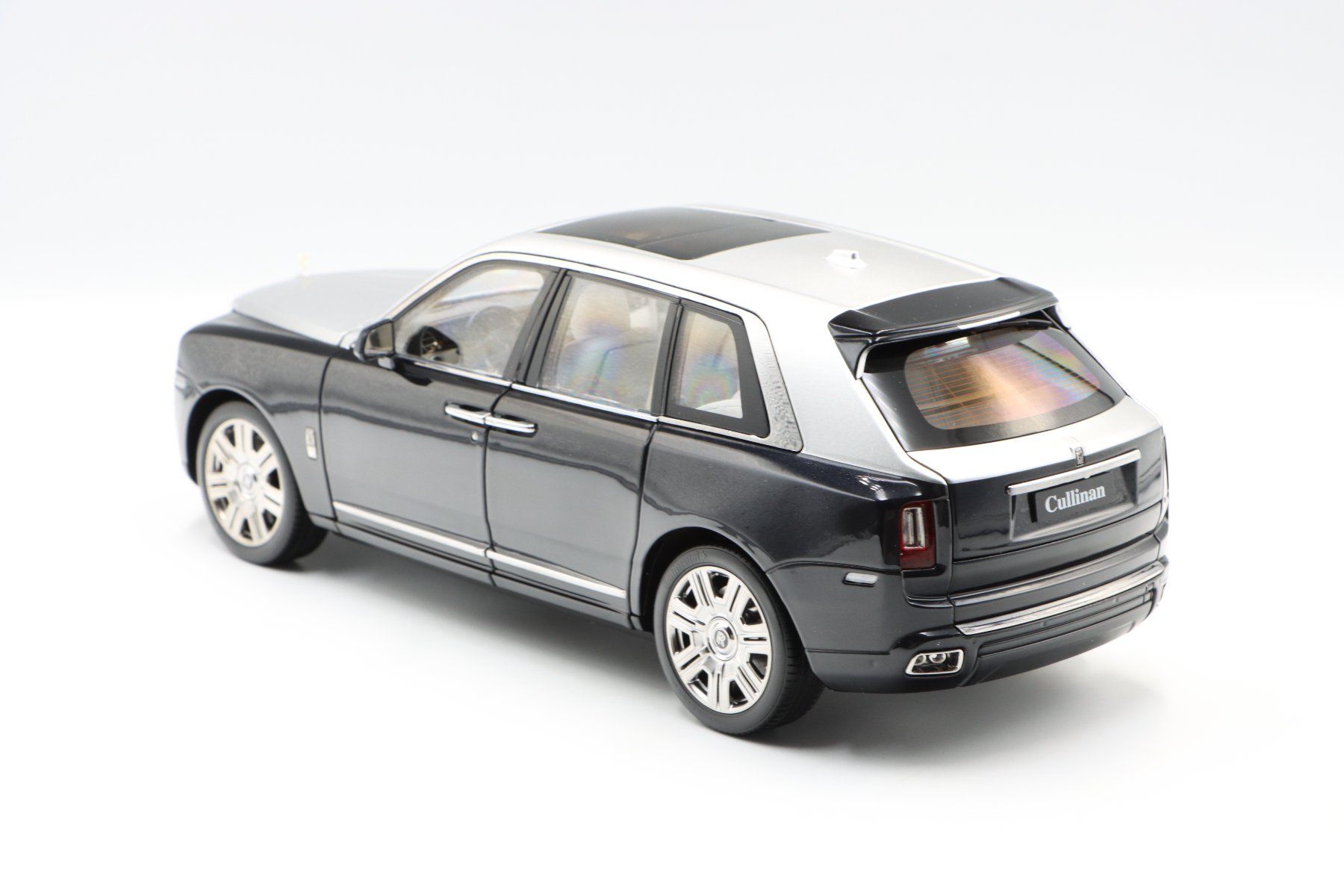 Rolls Royce Modellautos: Rolls Royce Cullinan 2018 1:18 Kengfai – Neu und originalverpackt aus Bühl b.Aarberg von modelldiecast 5