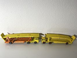 2 Lesney Autotransporter