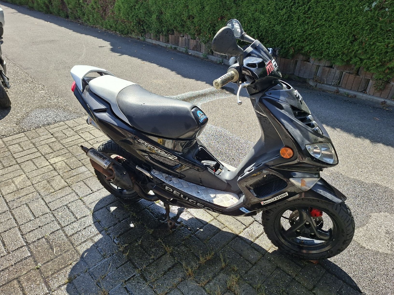 Peugeot Scooters: Peugeot Roller – Defekt aus Saxeten von bhmotorsport