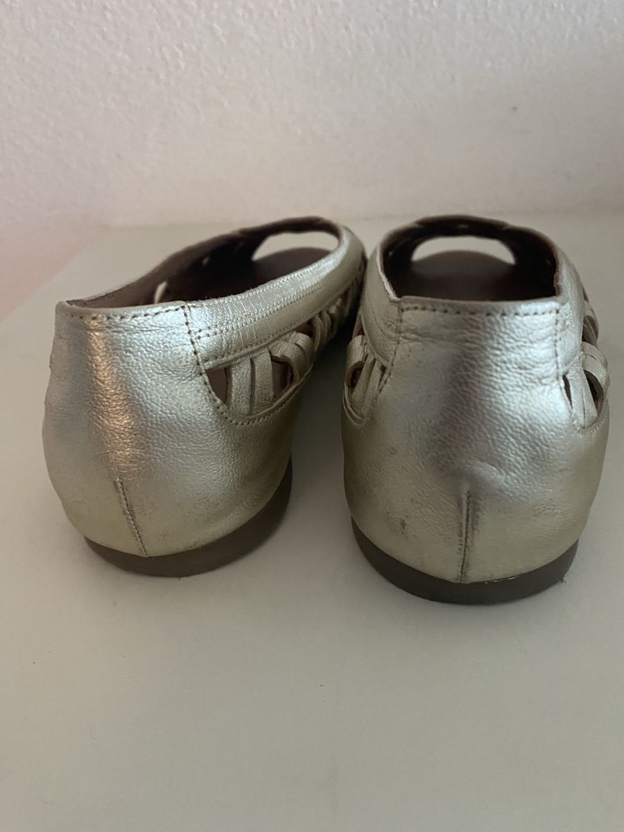 Scarpe da donna: Sandale VARESE GR.39 gold – Usato da Biel-Benken BL venduto da PANORMUS 1