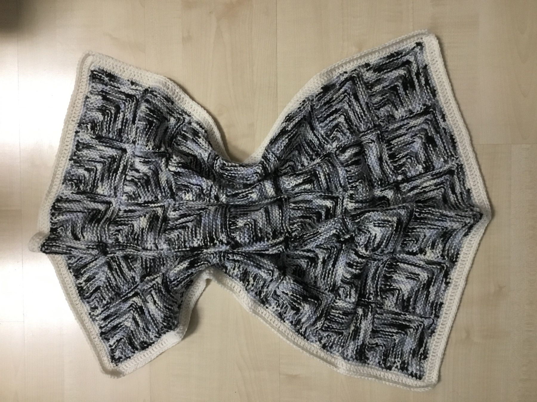 Coperte: Babydecke handgestrickt neu! – Nuovo e nell'imballaggio originale da Arch venduto da Hexenbesen17