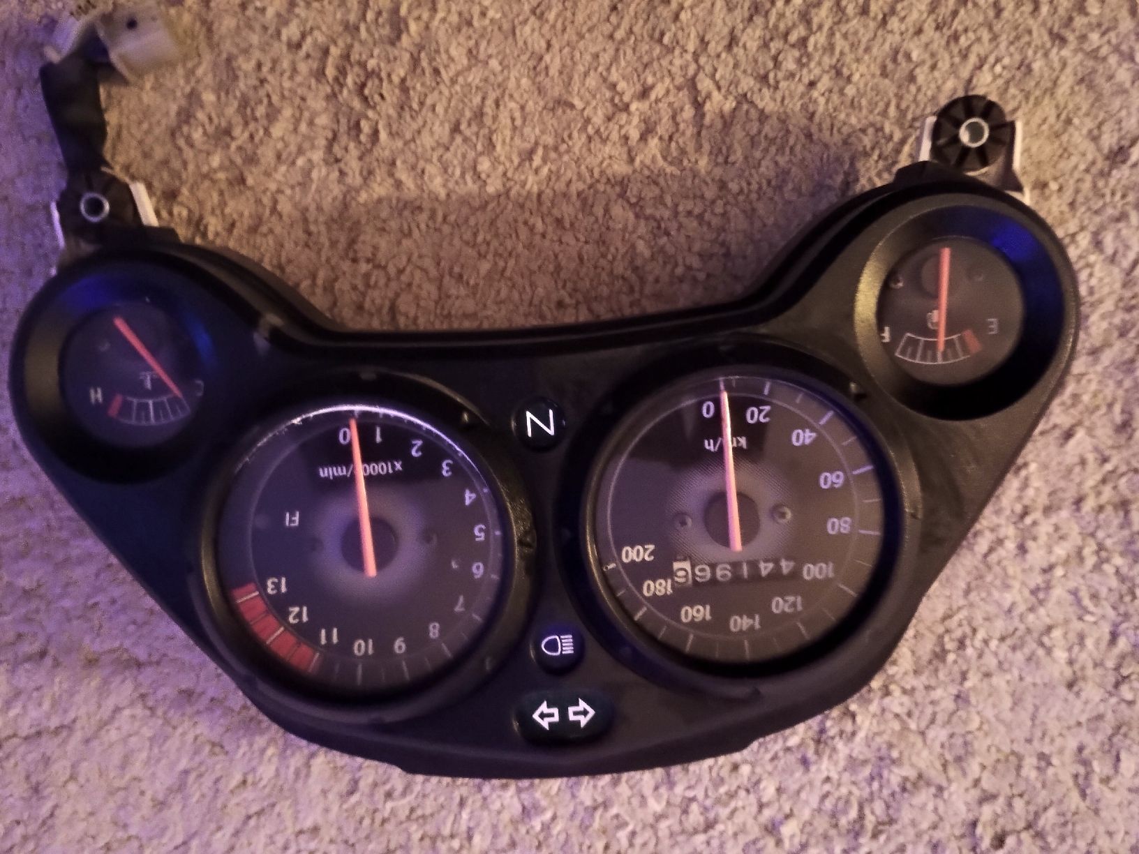 Honda Altro: Tacho Honda CBR 125R – Usato da Geroldswil venduto da Luis99645