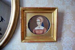 Grosse (für das Genre) Miniatur einer Englischen Edeldame 1