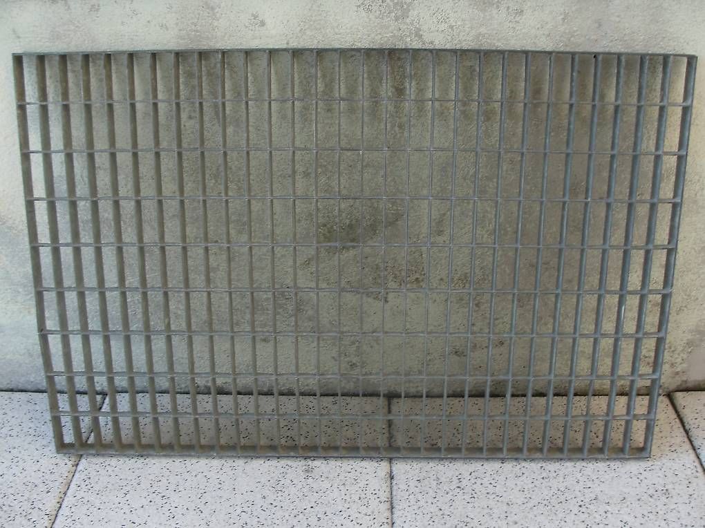 Grilles & Grillages: Preiswert – D'occasion à Oberschrot par Schello 1