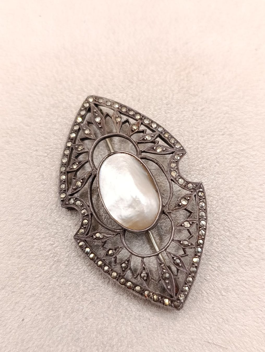 Spille & Fermagli: Jugendstil 925er Silber Brosche Markasiten Perlmutt punzen – Usato da Steffisburg venduto da 1.Schmuckschatulle 3