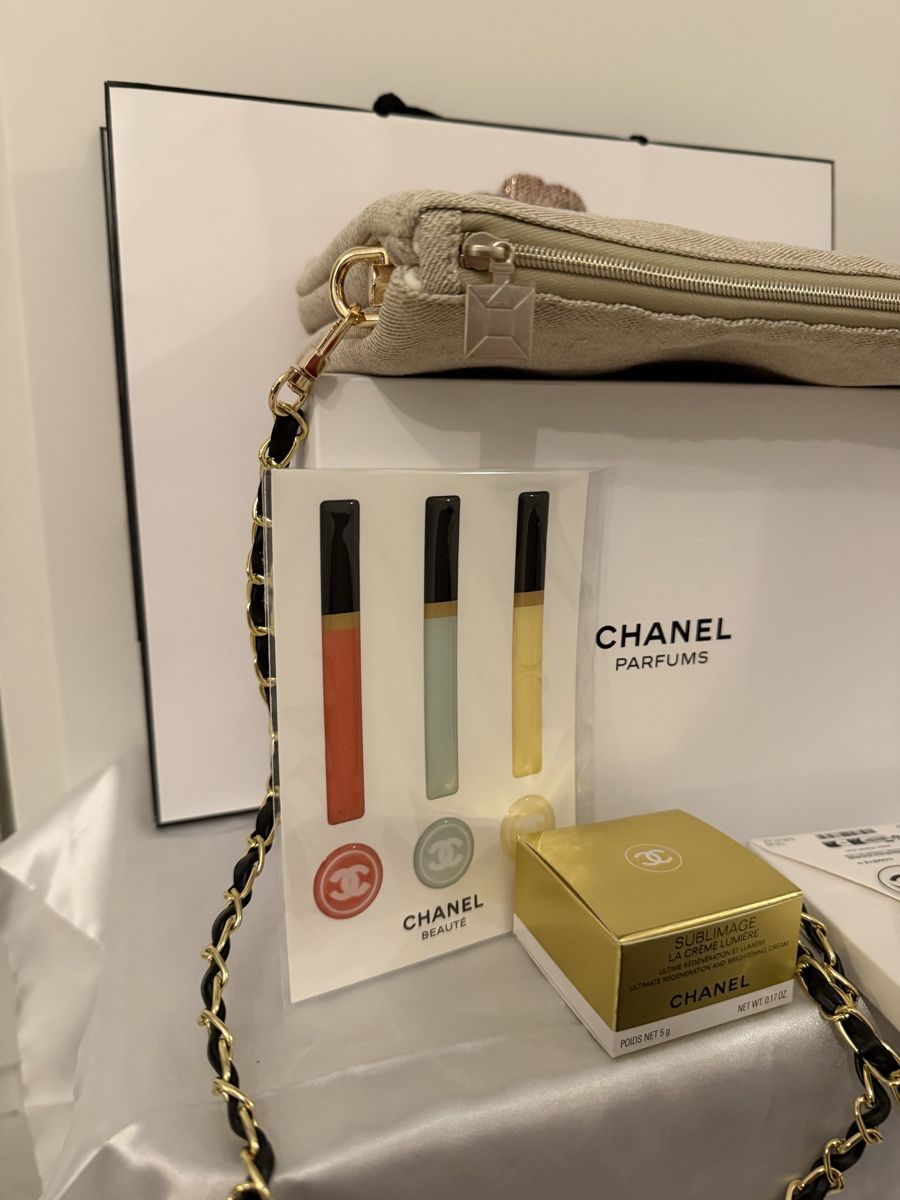 Chanel Borse da donna: Chanel Beauté Necessaire Tasche Set – Nuovo (secondo la descrizione) da Bern venduto da Blueangel6 4