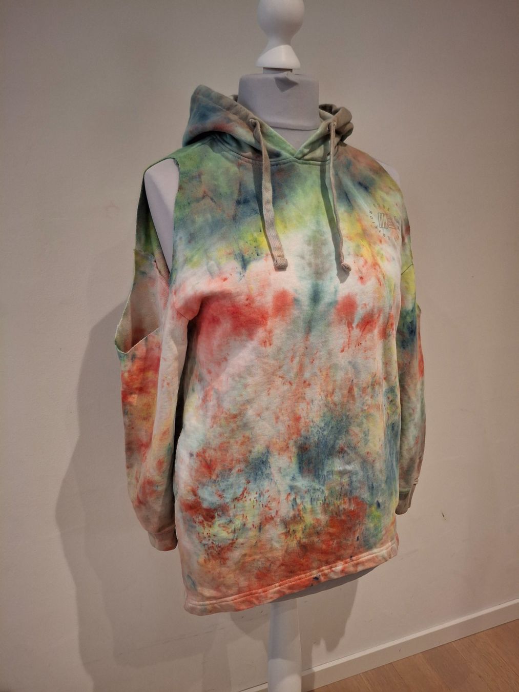Maglioni & Felpe: Cooler Batik Hoodie mit Cut-Outs, Gr. M – Nuovo (secondo la descrizione) da Bellikon venduto da MellonCollieMitTwint