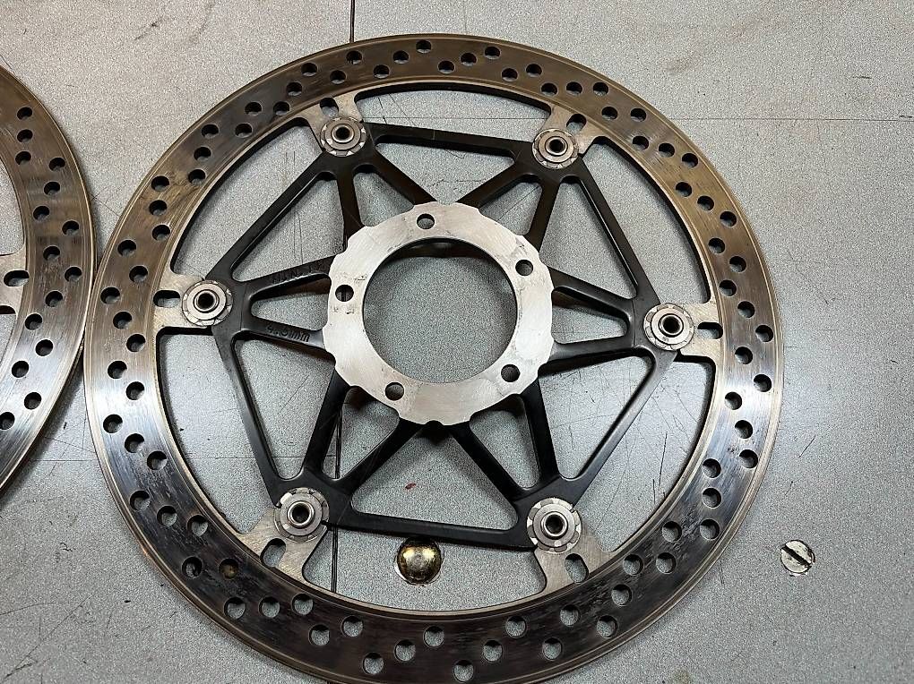 Tutti pezzi di ricambio auto: Brembo Bremsscheiben Panigale – Usato da Rufi venduto da GrizzlyundPocahontas 2