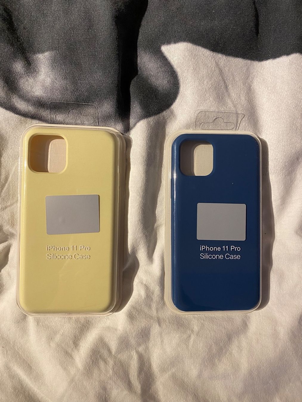 Covers & Schutzfolien: 2 coques iPhone 11 Pro – Neu und originalverpackt aus Porrentruy von fee_24