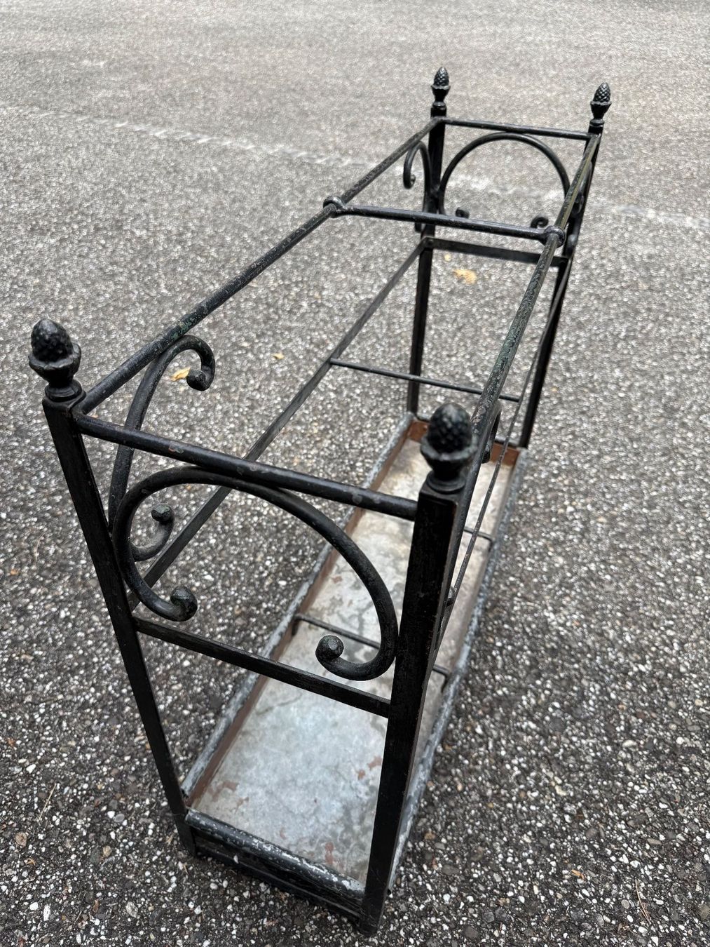 Altri mobili per ufficio: Antiker Schirmständer – Usato da Zwingen venduto da moje1 1