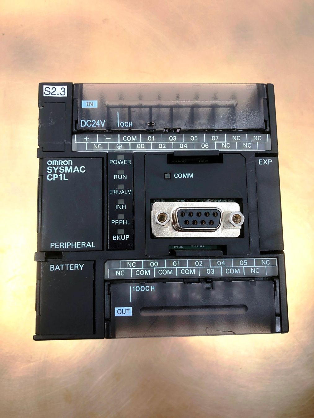 Omron Componenti elettronici: Omron SYSMAC CP1L – L14DT1-D Programmable Controller – Usato da Laufenburg venduto da Sirluger