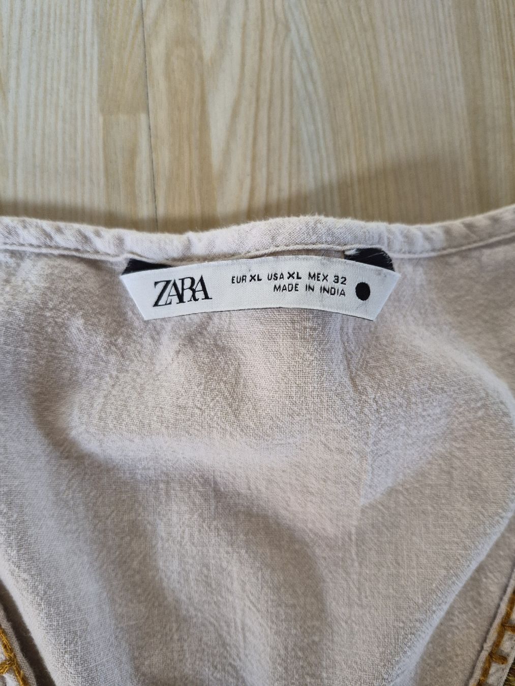 Kleiderpakete: Lot de 3 vêtements  – Gebraucht aus Delémont von fab_cpg5 2