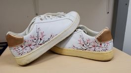 Weisse Sneaker mit Blumen Gr. 38 Frühlingsschuhe