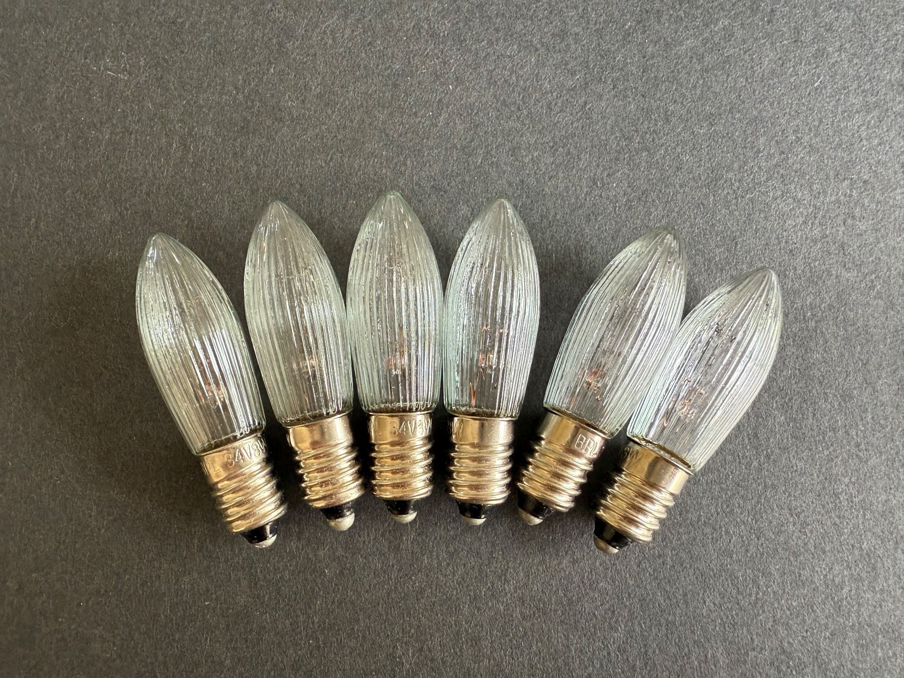 Tutte le decorazioni: 6 Glühbirnchen für Pyramiden oder Swibbogen Weihnachten – Usato da Wallisellen venduto da Flieder009