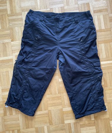 Capri-Hose schwarz, Grösse 20 (=50)