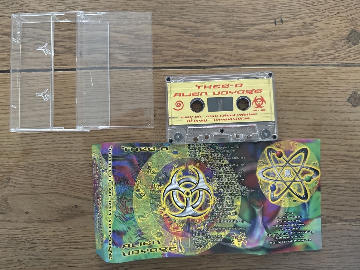 Cassettes audio: Thee-O - Alien Voyage Mixtape – D'occasion à Wikon par