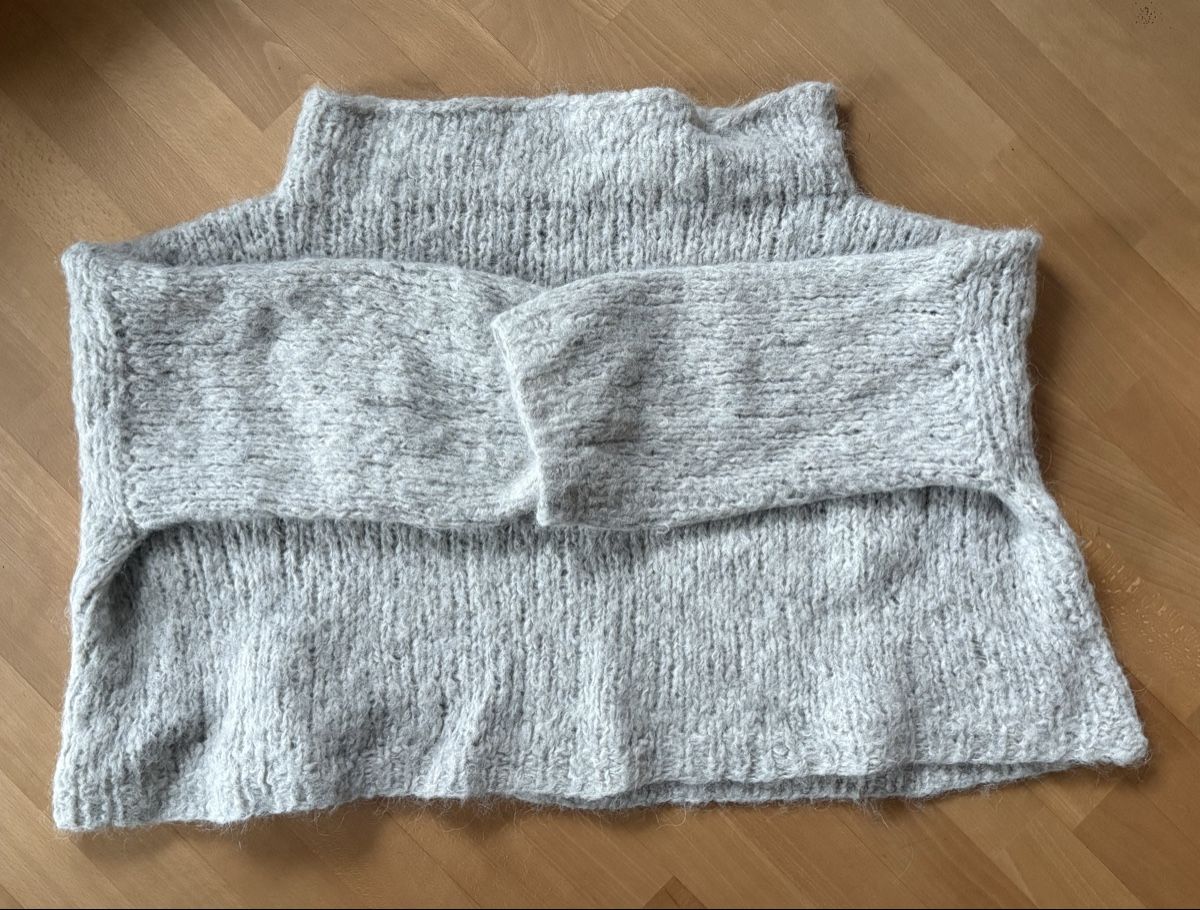 Maglioni & Felpe: Warmer Winter Strickpullover, Oversize, hellgrau, Gr. M – Usato da Gossau ZH venduto da sim_8mqt 1