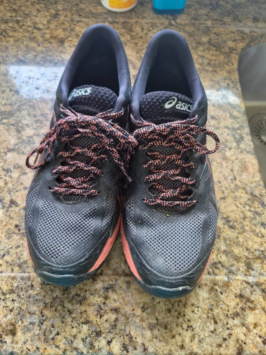 Asics Damenschuhe: Trekkingschuhe Asics – Gebraucht aus Laupersdorf von MelRo
