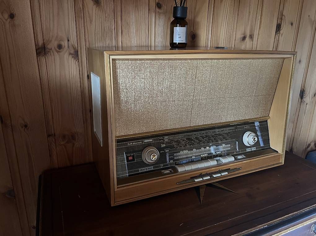 Saba Radios: Saba Freiburg Voll-Automatic – D'occasion à Spiez par Aautosanna 1