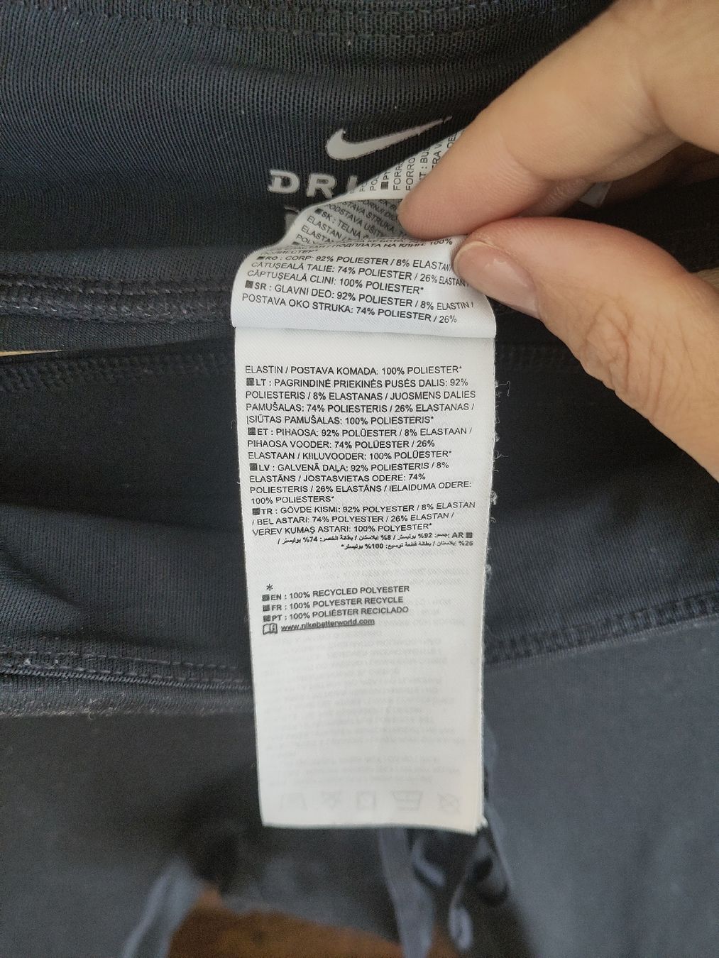Tute: Nike Sport Hose Grosse L – Usato da Zürich venduto da Saf12 2