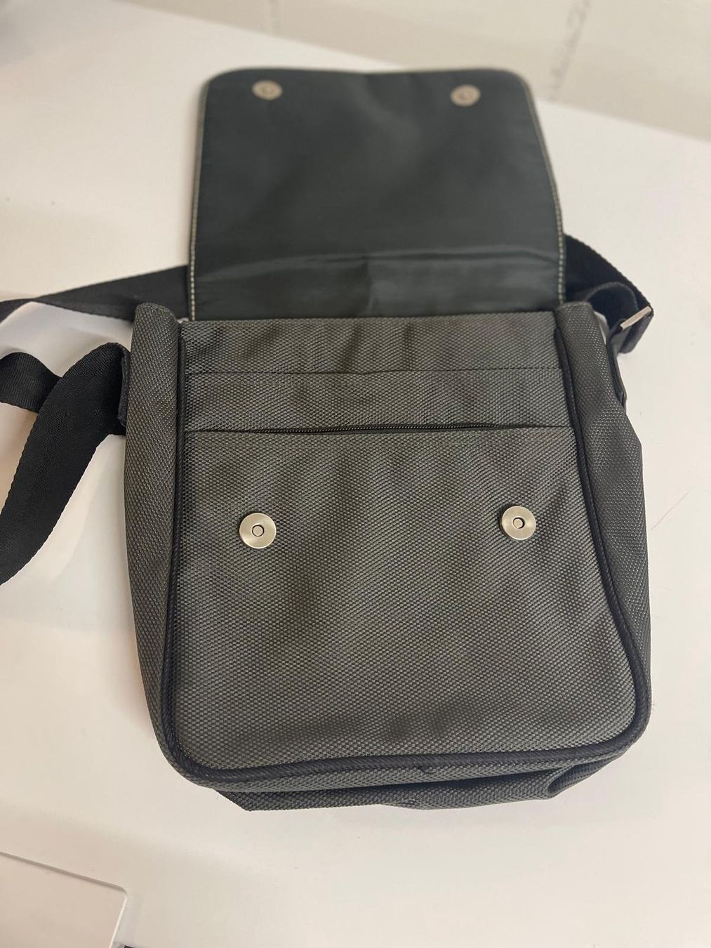 Navyboot Sonstige Kleidung & Accessoires: Sac bandoulière noir NAVYBOOT – Gebraucht aus Thalwil von Smotha 1