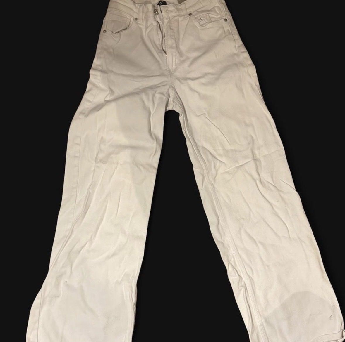 H&M Jeans: White denim straight jean – Gebraucht aus St. Gallen von lor_q58n